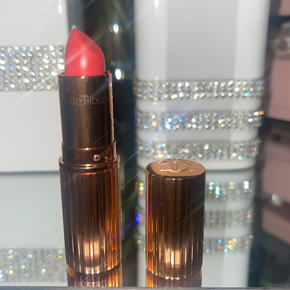 Charlotte Tilbury Coral Kiss Lipstick